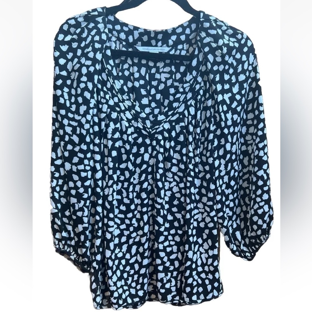 Diane Von Furstenberg DVF Womens Black Silk Printed Blouse Top Shirt Size 2